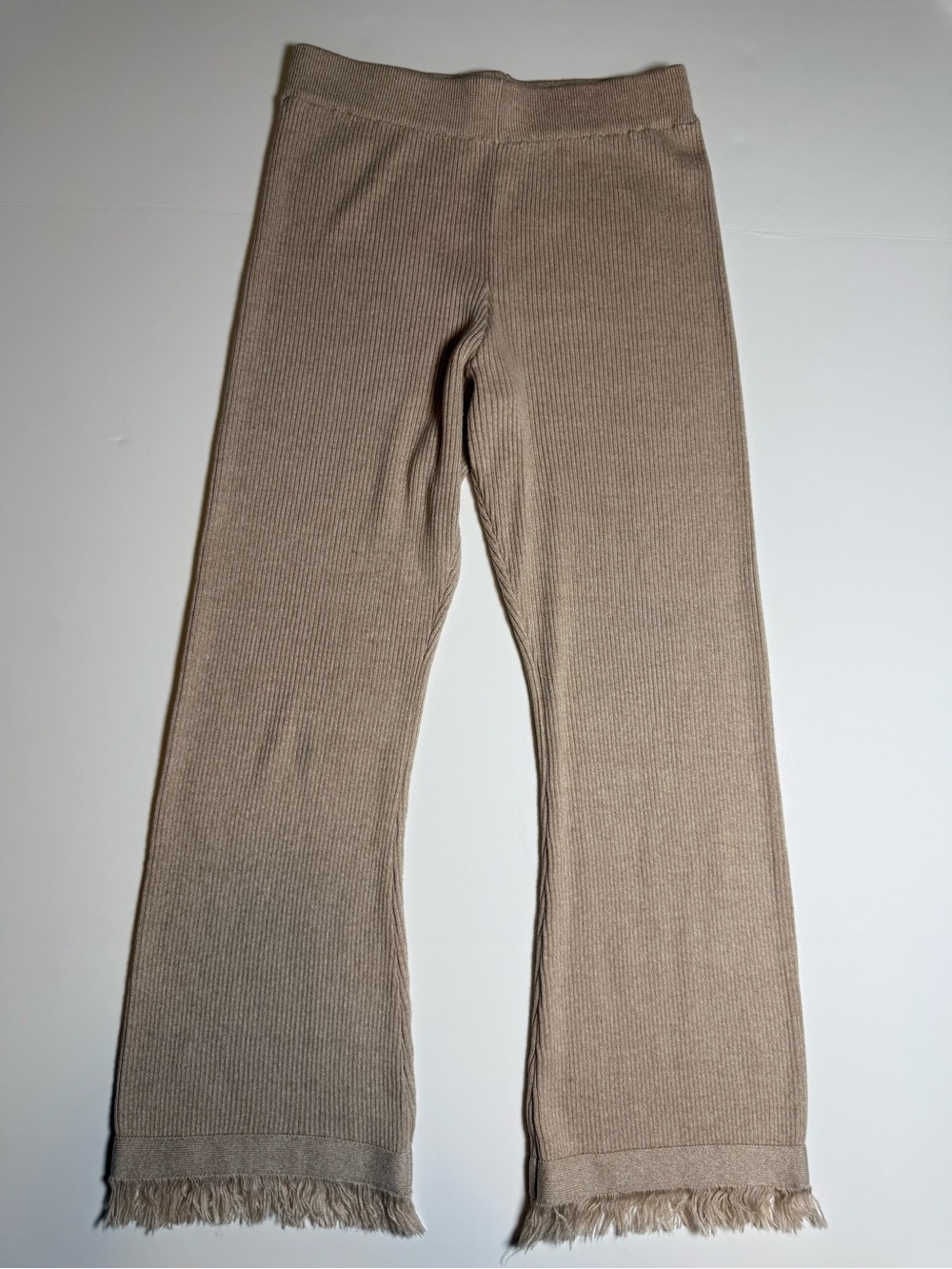 MOD ON TREND Women’s M Taupe Rib Knit Pull-On Flared Fringe Hem Pants Cozy